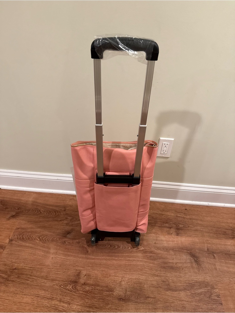 Rolling garment luggage - Coral Pink